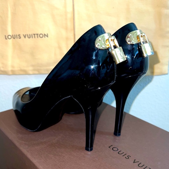Louis Vuitton “Oh Really” Black Patent Gold Lock Platform Peep Toe Pump Size 6.5 - Picture 8 of 16
